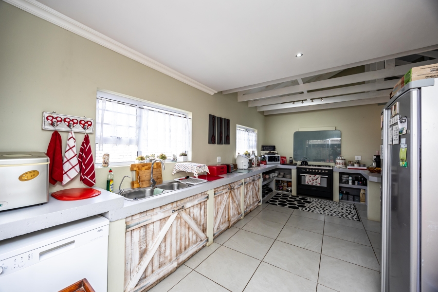 3 Bedroom Property for Sale in Kidds Beach Eastern Cape